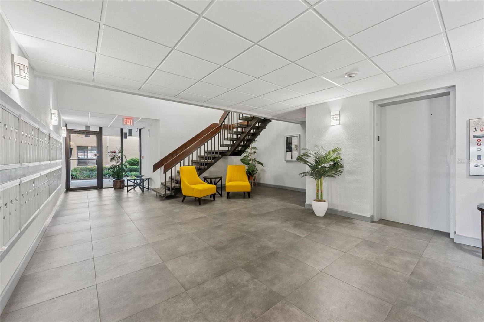 Image 2 of 34 For 6158 Palma Del Mar Sw 406