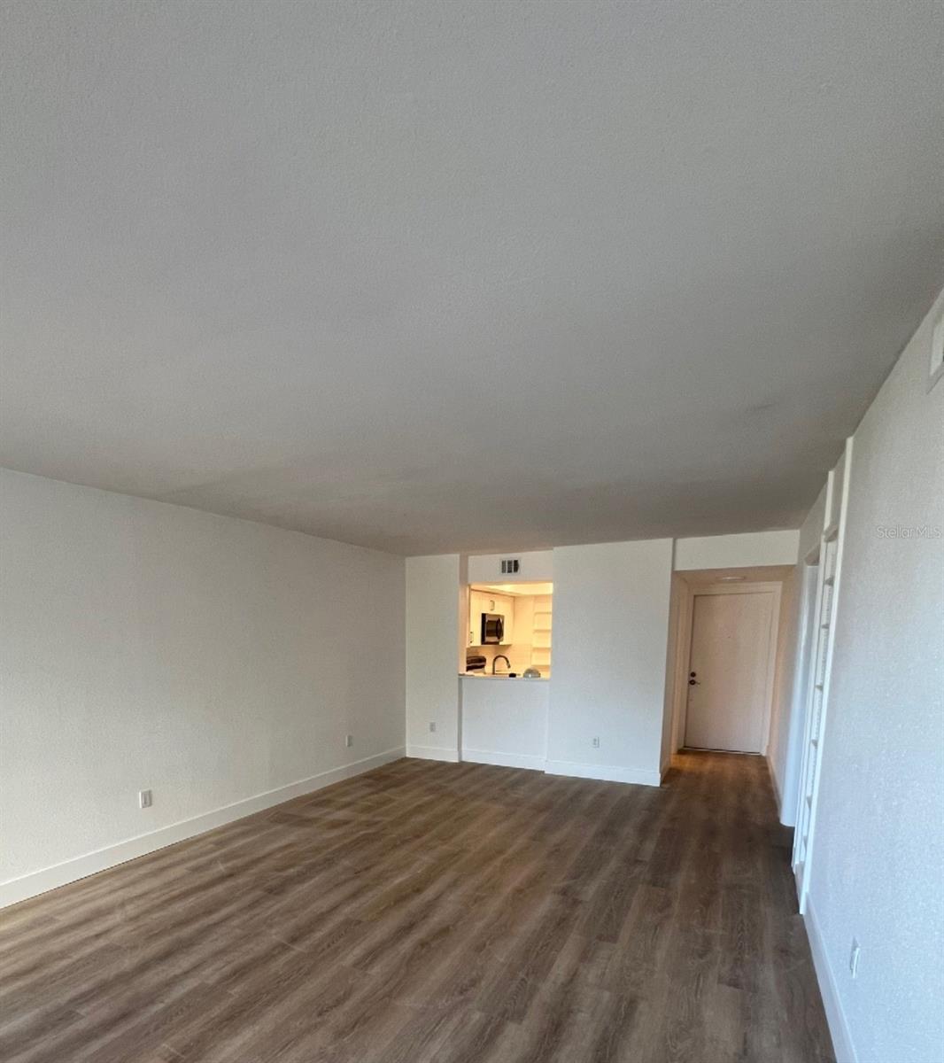 Image 4 of 20 For 16308 Gulf Boulevard 103