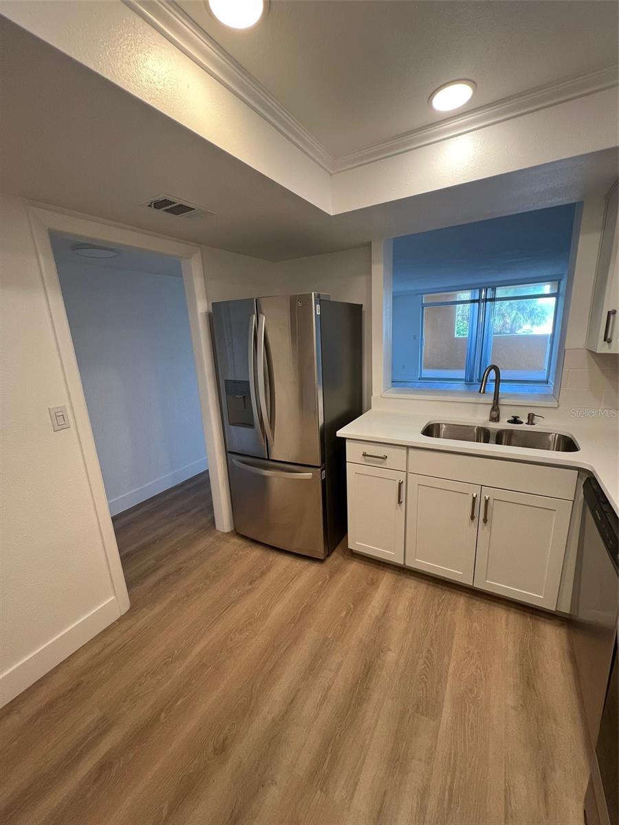 Image 7 of 20 For 16308 Gulf Boulevard 103