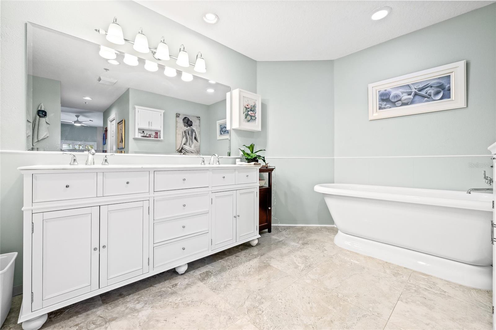 Image 14 of 57 For 423 150th Avenue 1201