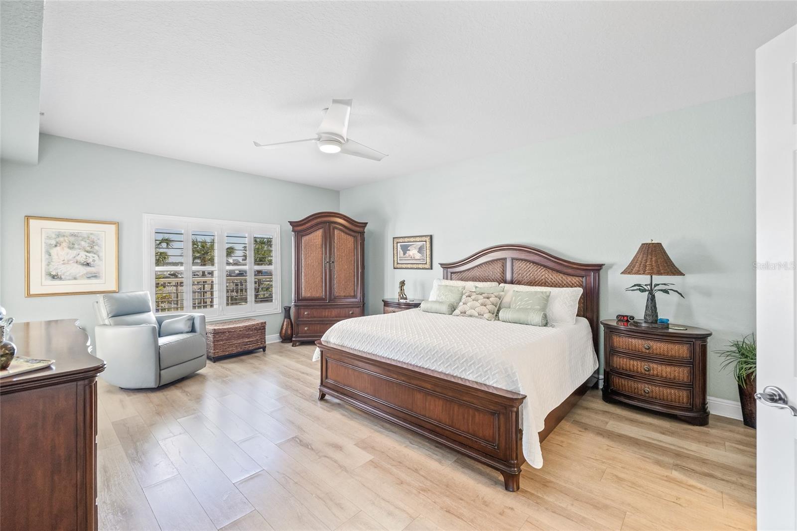 Image 34 of 57 For 423 150th Avenue 1201