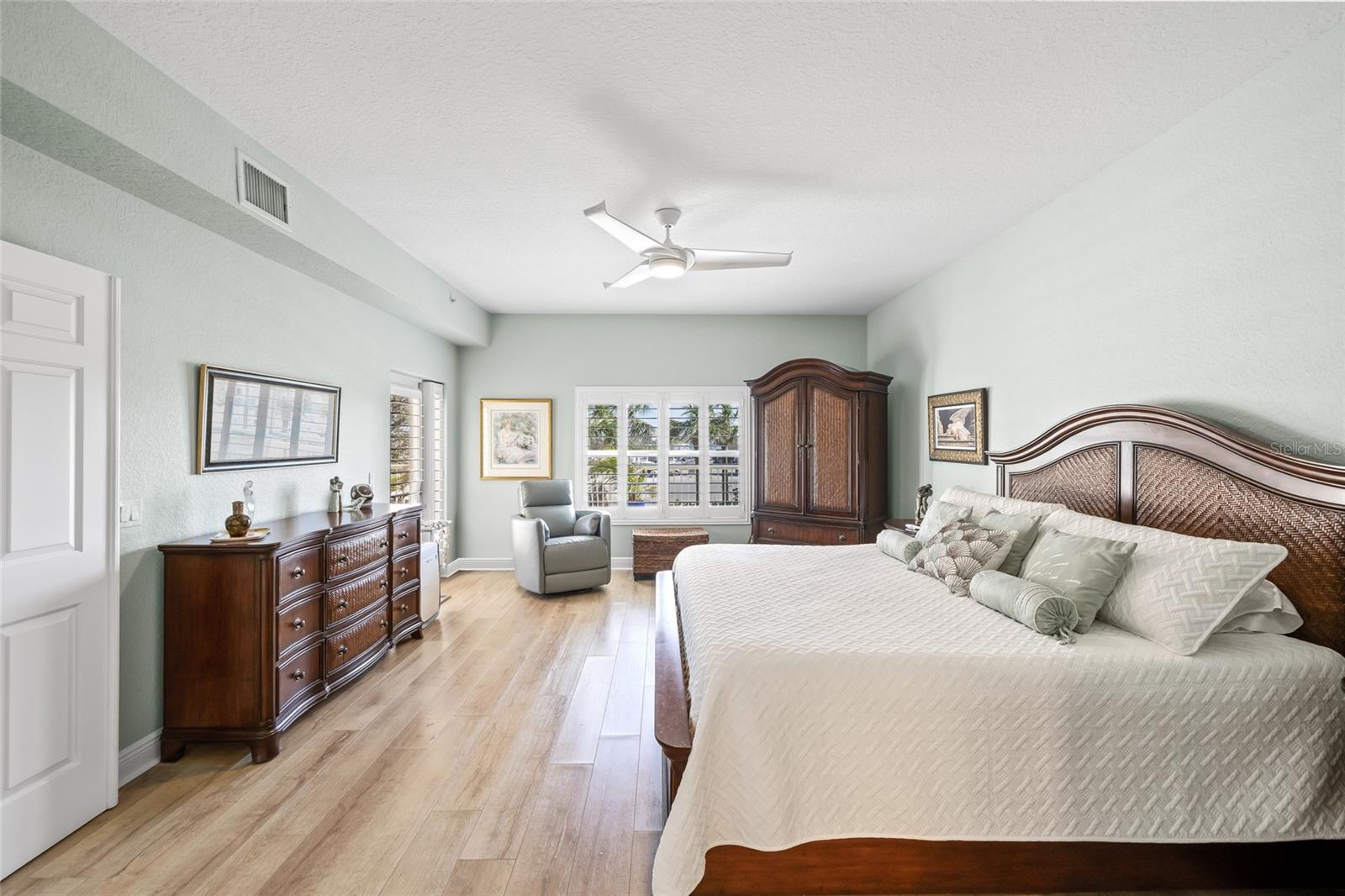 Image 8 of 57 For 423 150th Avenue 1201