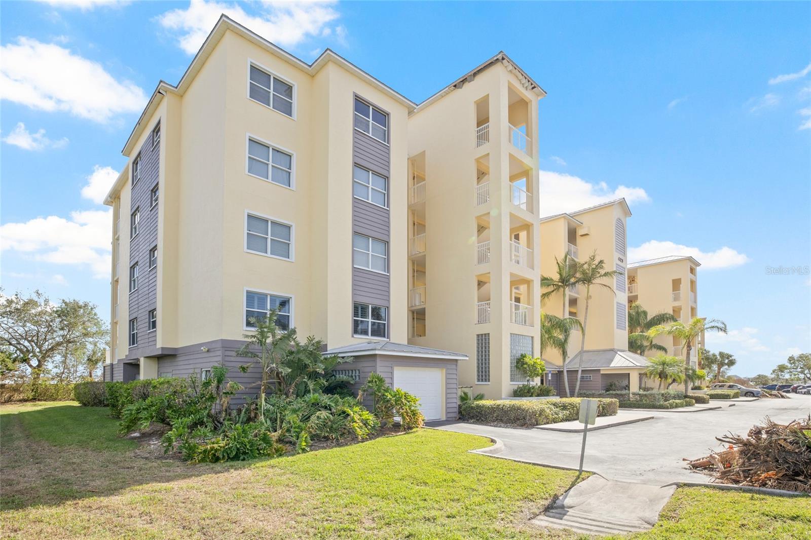 Image 9 of 57 For 423 150th Avenue 1201