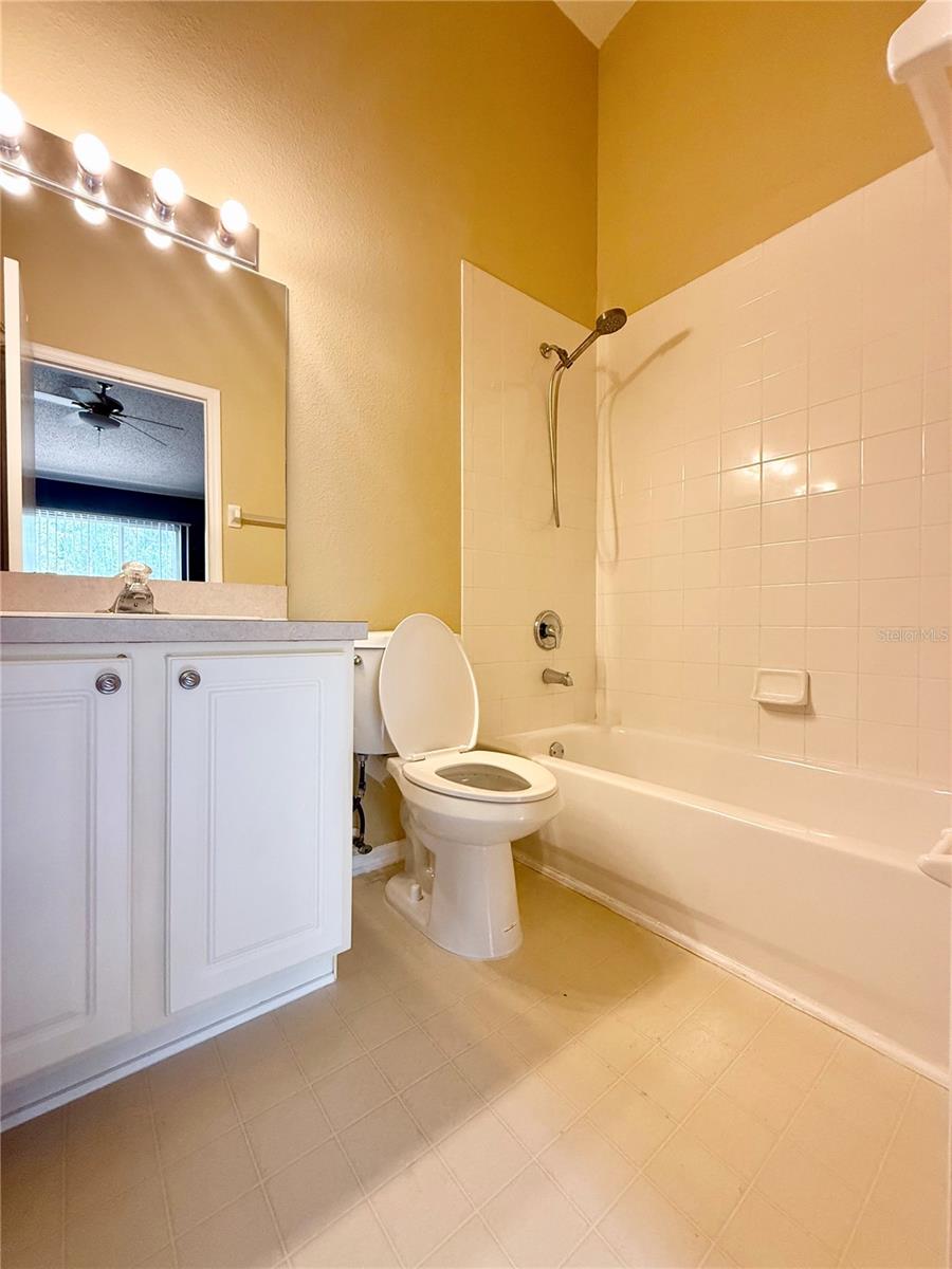 Image 12 of 14 For 8556 Hunters Key Circle
