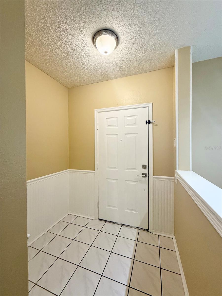Image 2 of 14 For 8556 Hunters Key Circle