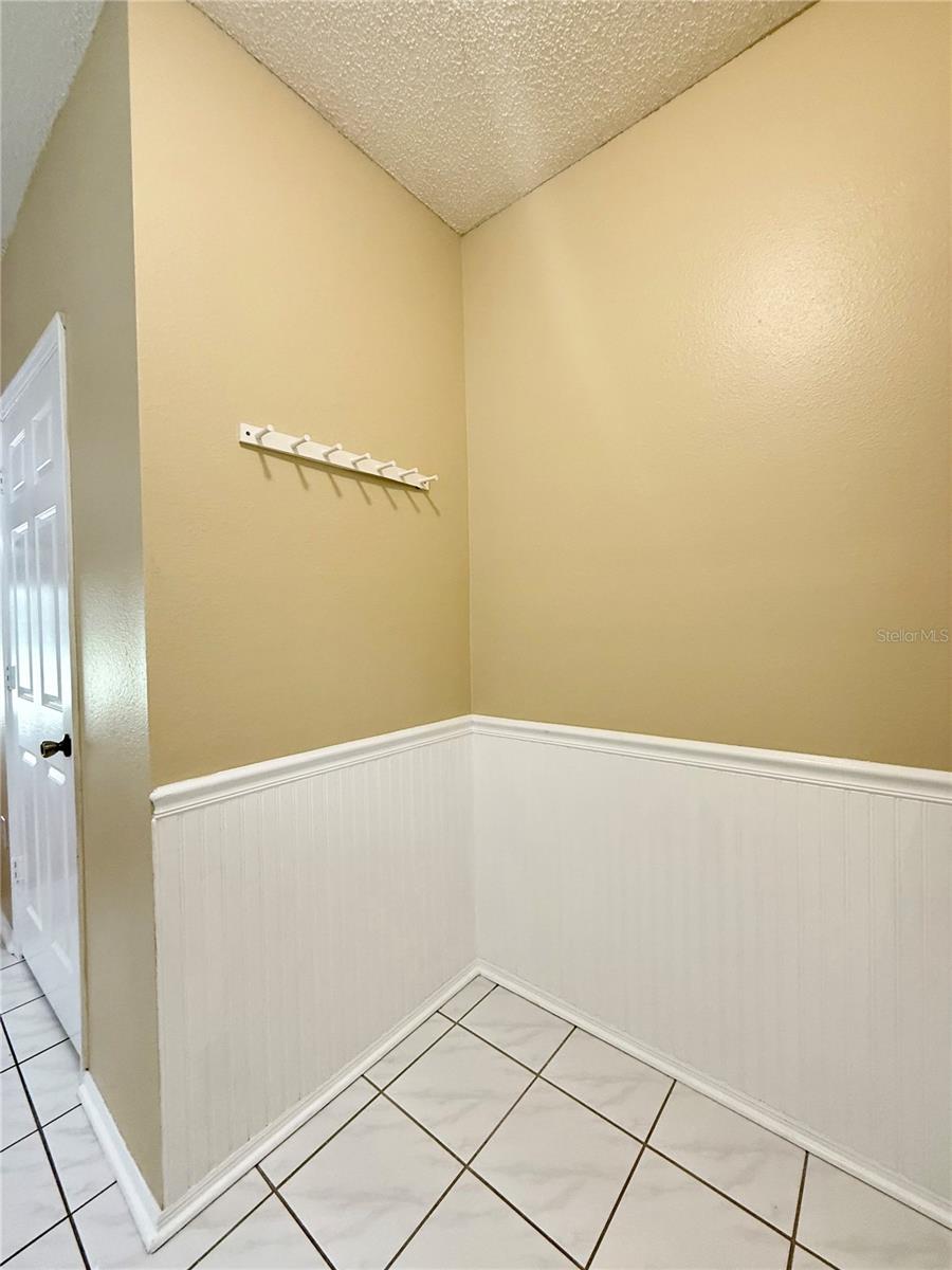 Image 3 of 14 For 8556 Hunters Key Circle