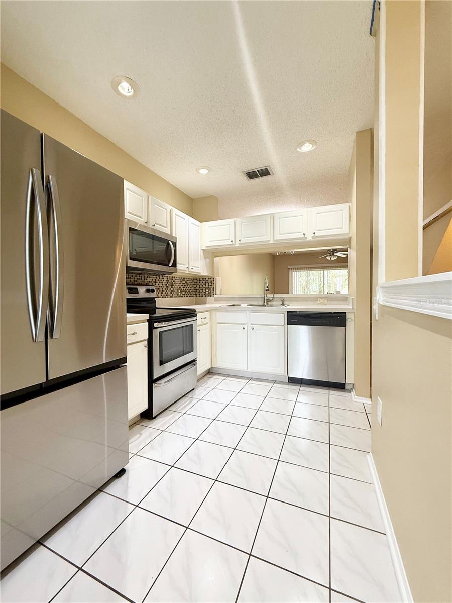 Image 4 of 14 For 8556 Hunters Key Circle
