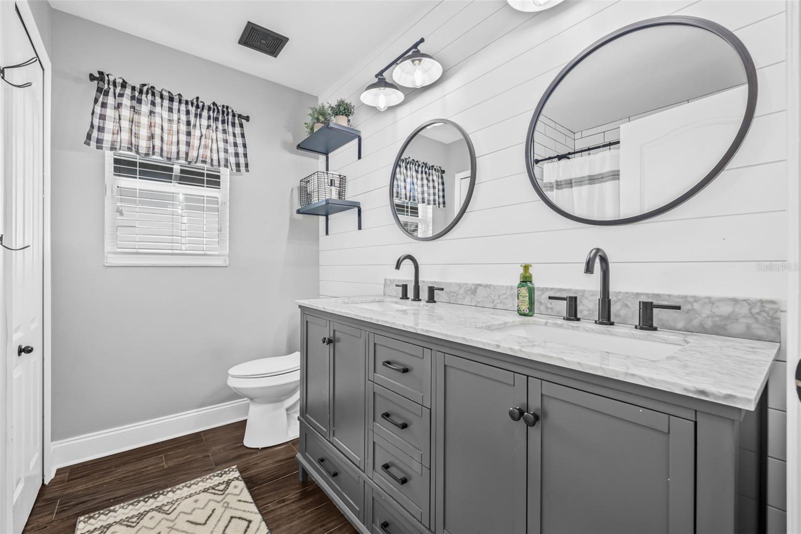 Image 32 of 47 For 25252 Conestoga Drive