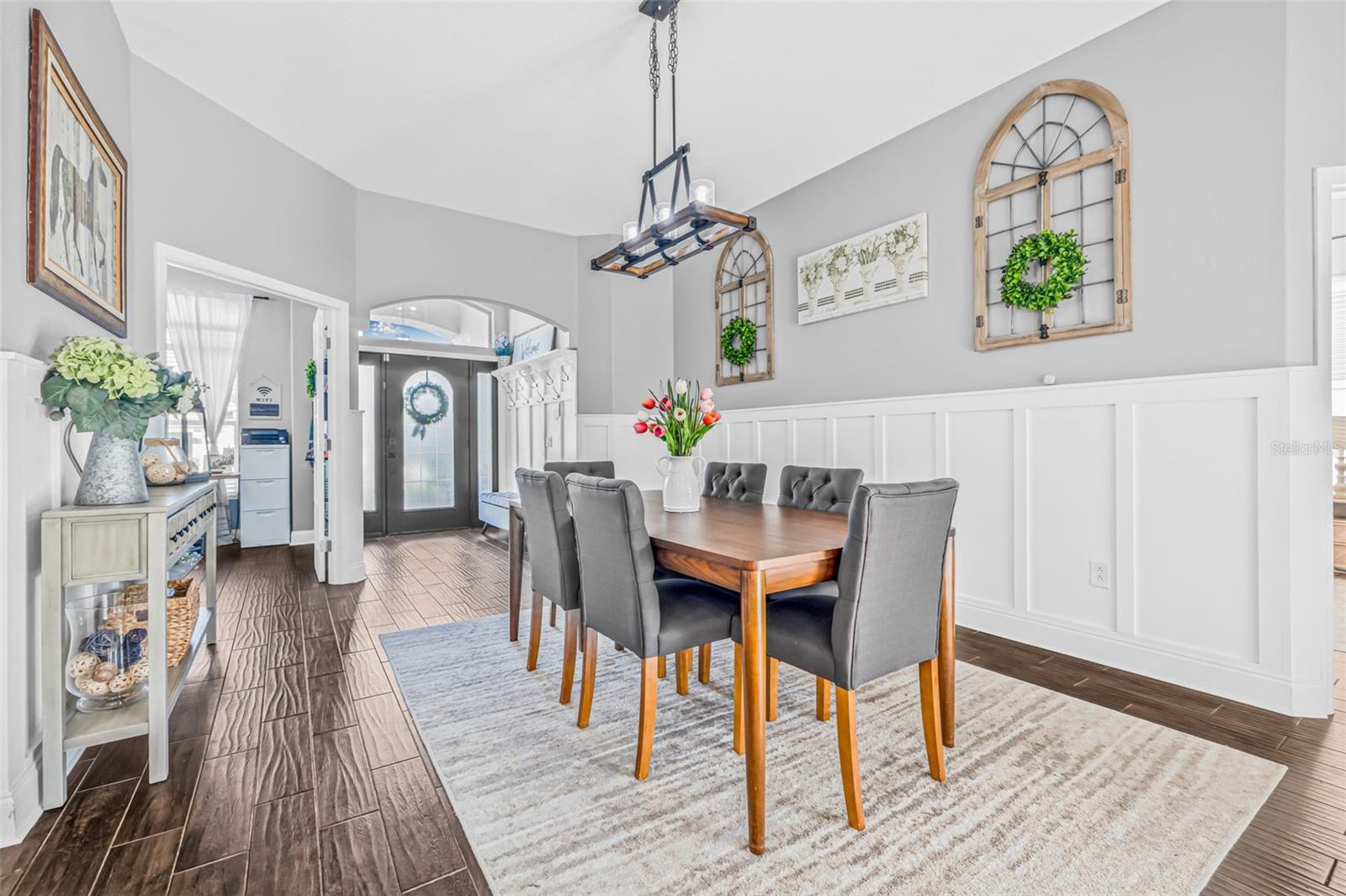 Image 8 of 47 For 25252 Conestoga Drive