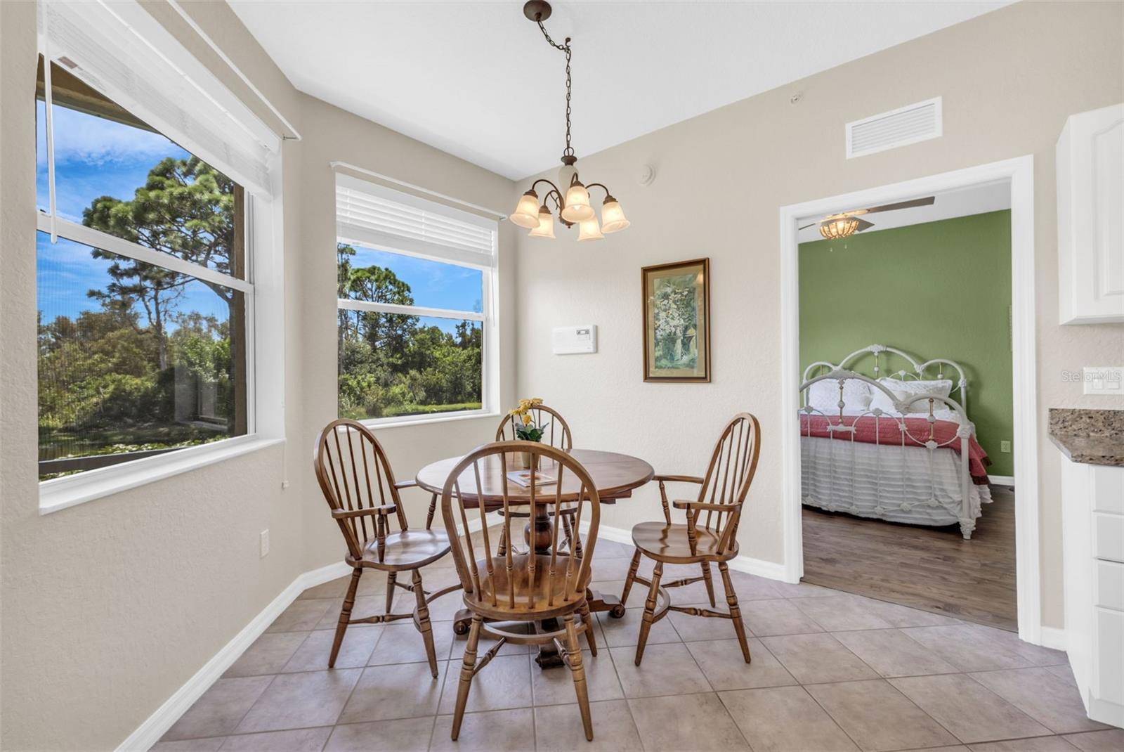 Image 10 of 51 For 4430 Corso Venetia Boulevard A11