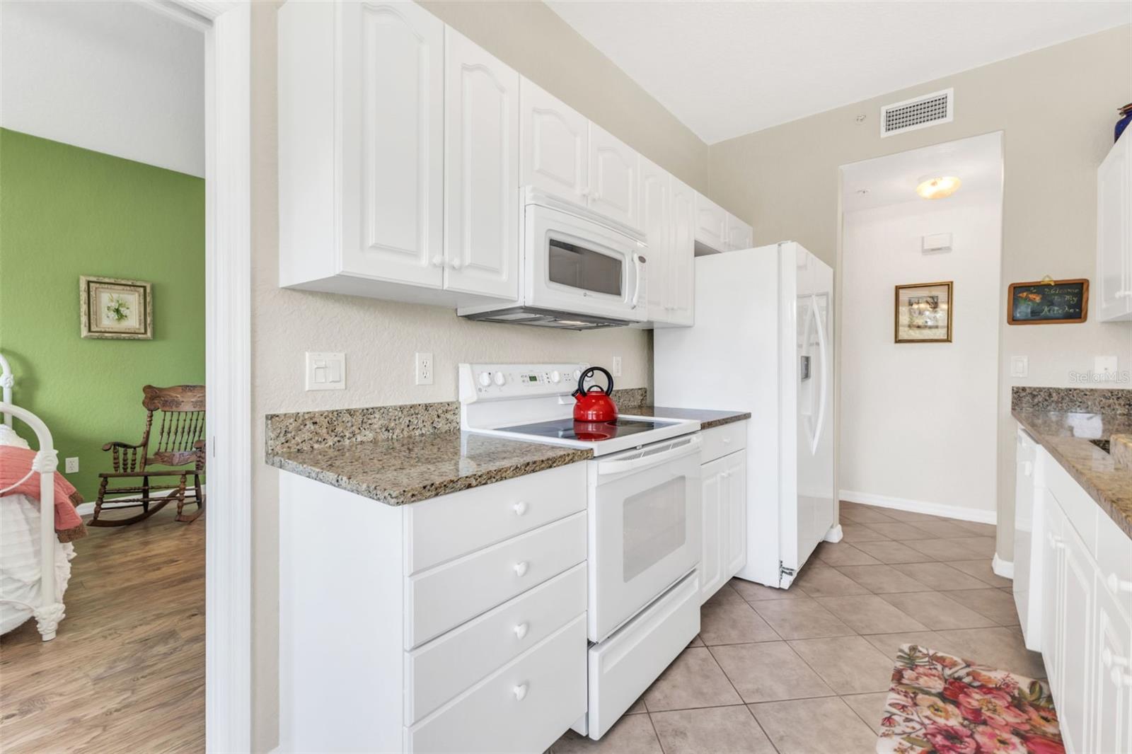Image 13 of 51 For 4430 Corso Venetia Boulevard A11