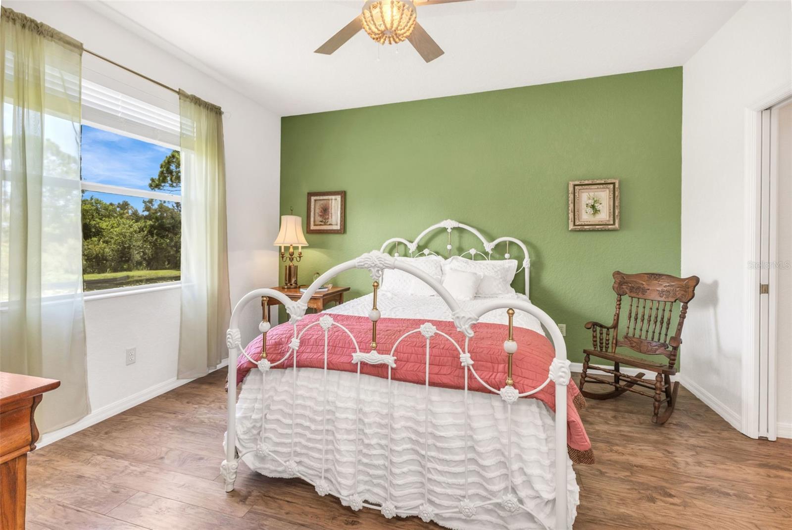 Image 18 of 51 For 4430 Corso Venetia Boulevard A11