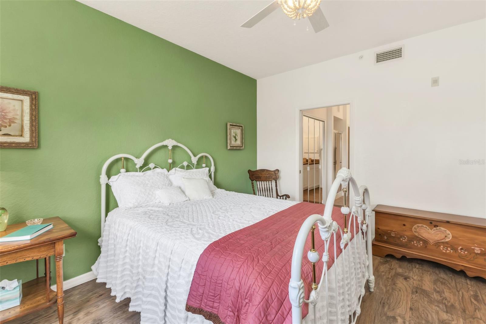 Image 19 of 51 For 4430 Corso Venetia Boulevard A11