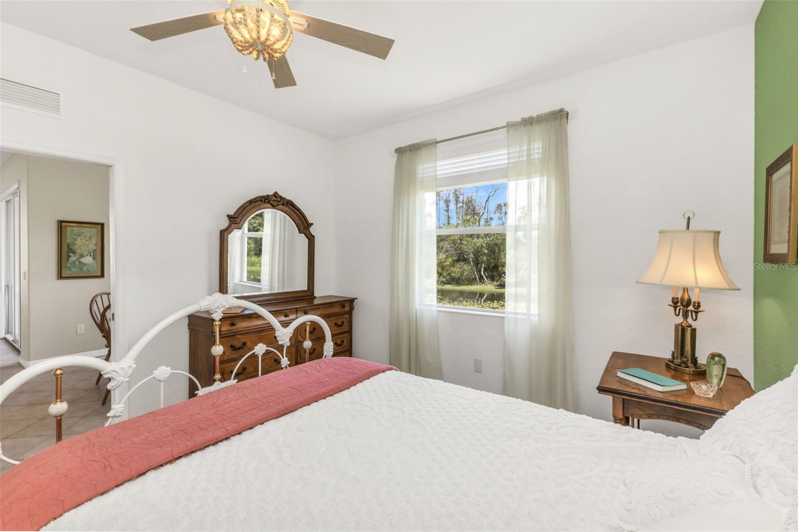 Image 20 of 51 For 4430 Corso Venetia Boulevard A11