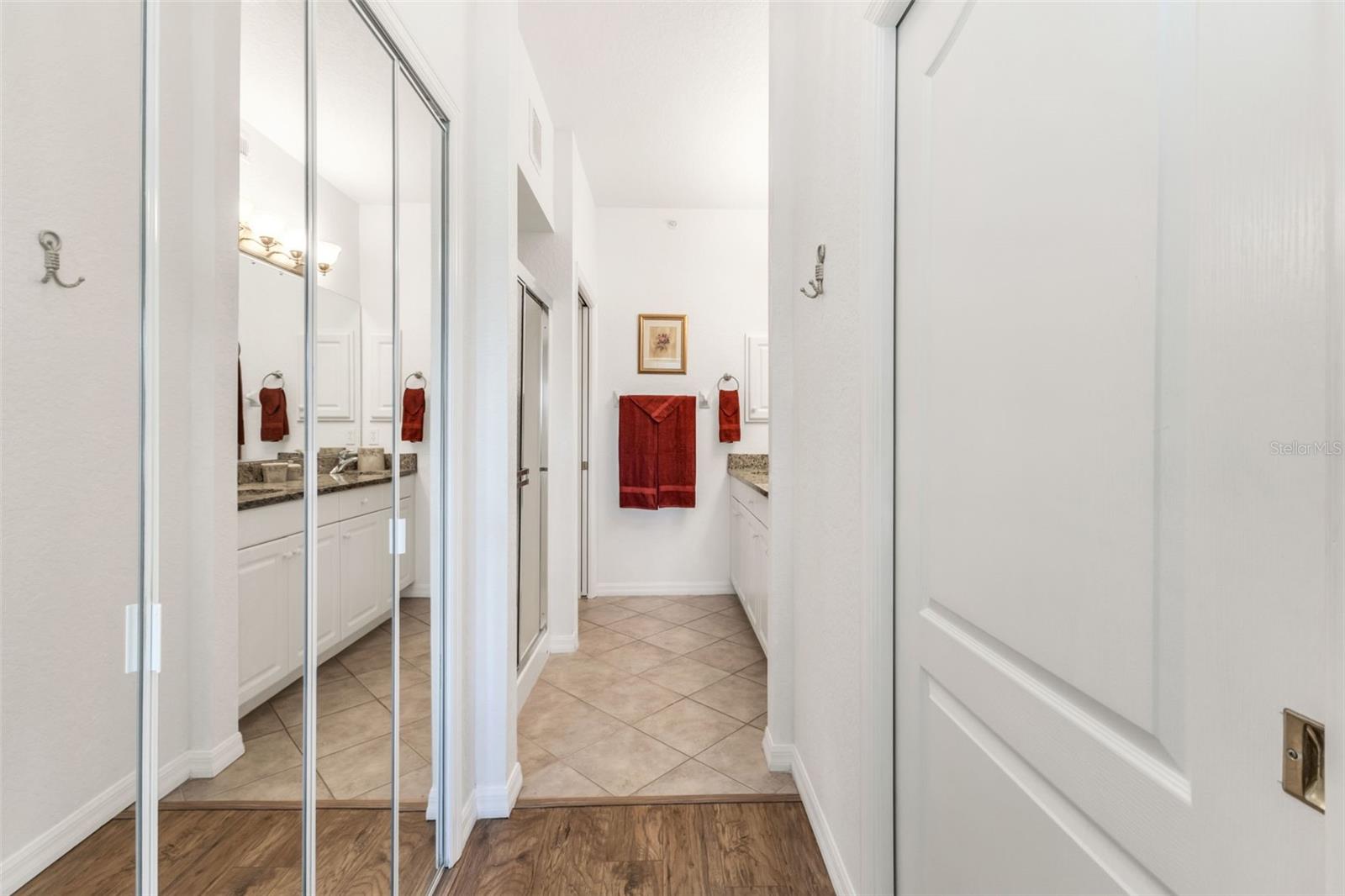 Image 23 of 51 For 4430 Corso Venetia Boulevard A11