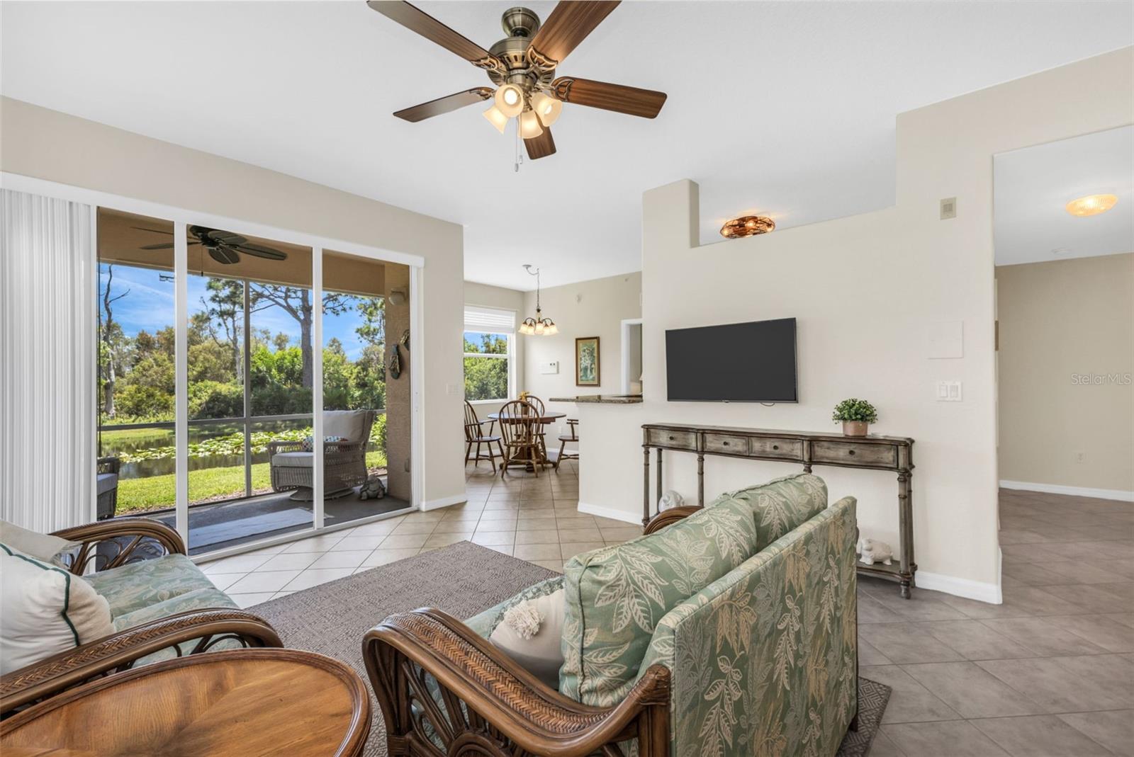 Image 8 of 51 For 4430 Corso Venetia Boulevard A11