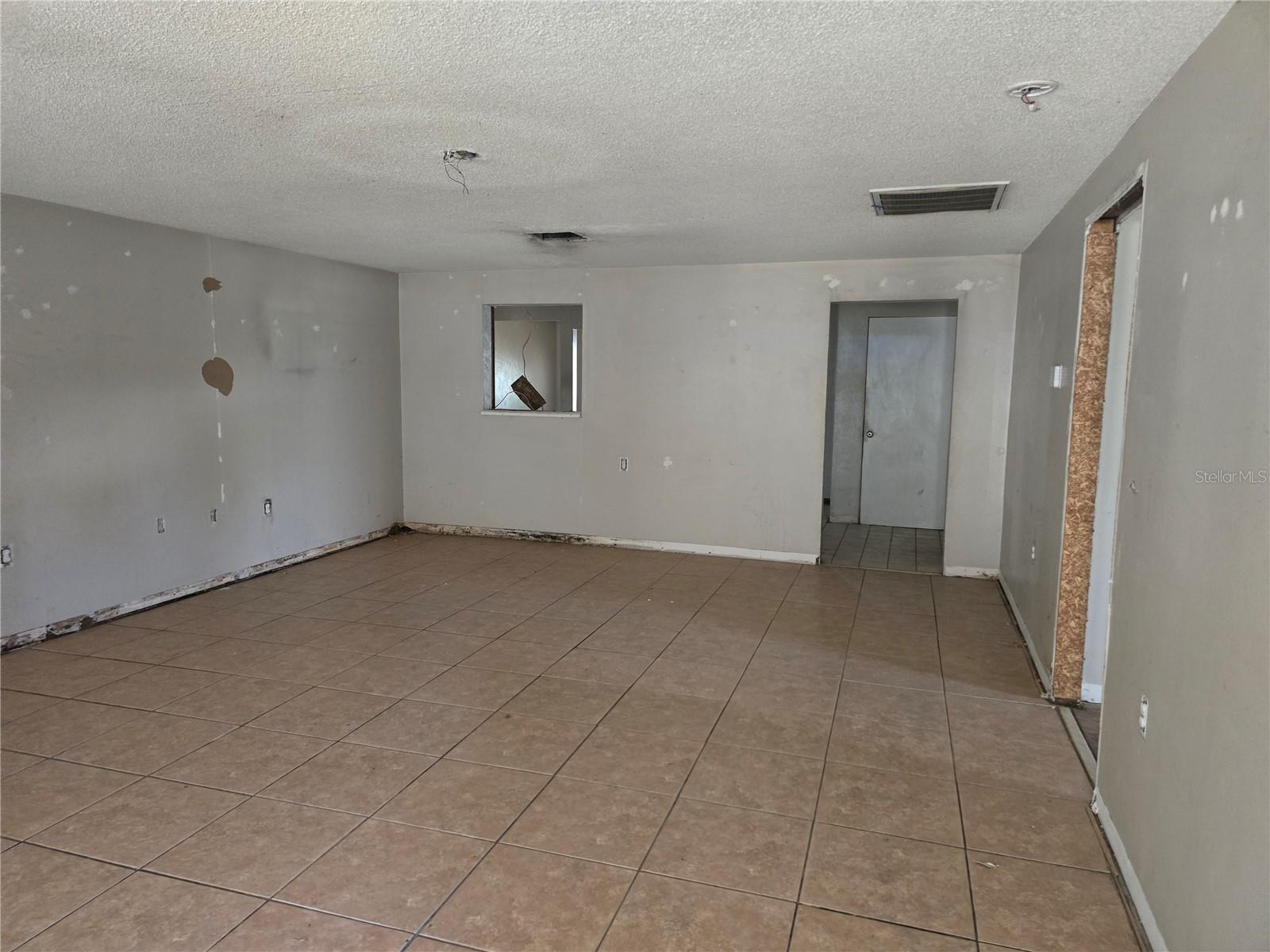 Image 5 of 13 For 6124 11th Street