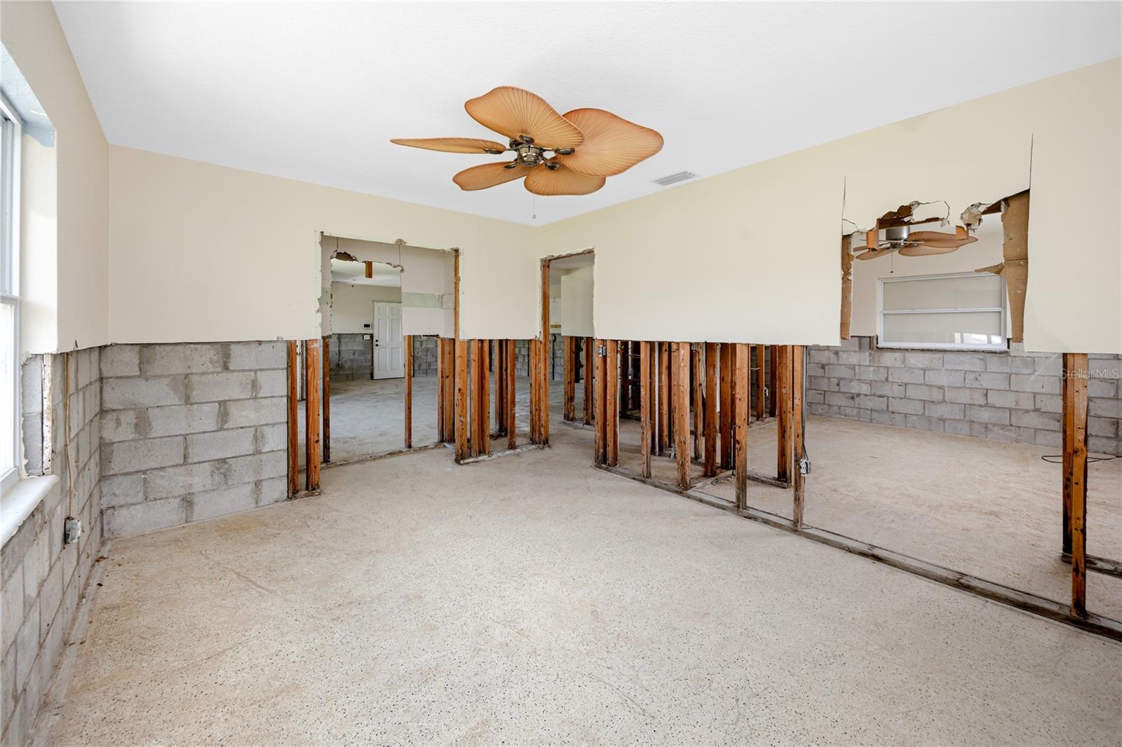Image 20 of 45 For 123 9th Street