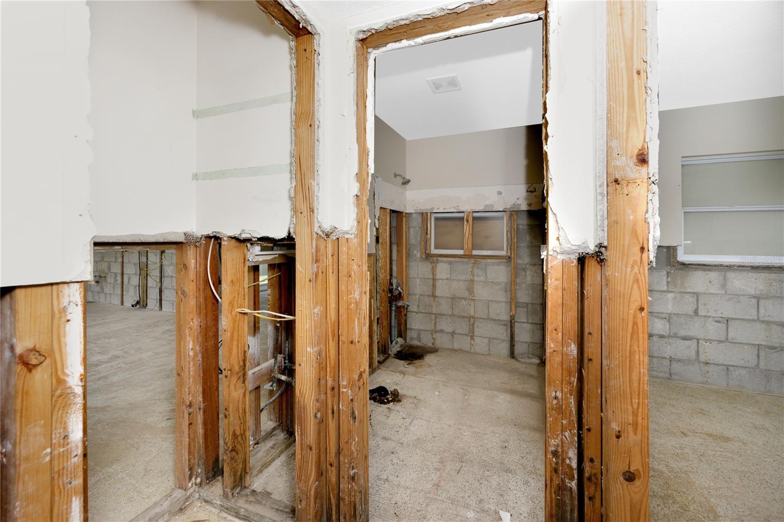Image 21 of 45 For 123 9th Street