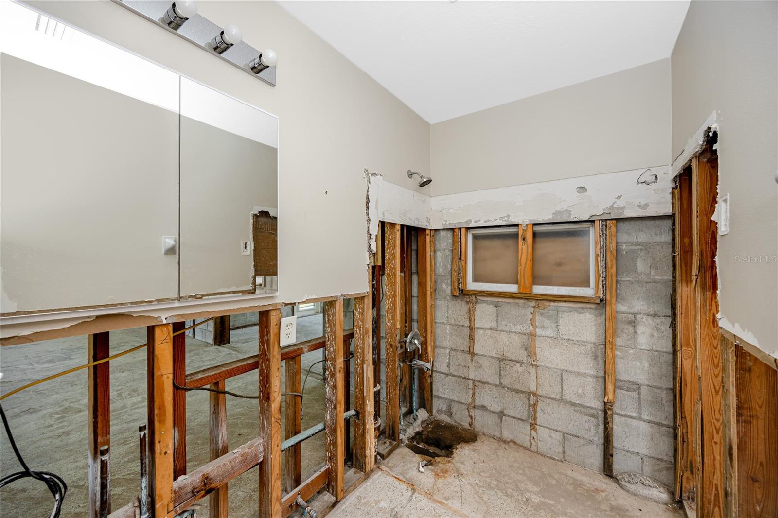 Image 22 of 45 For 123 9th Street