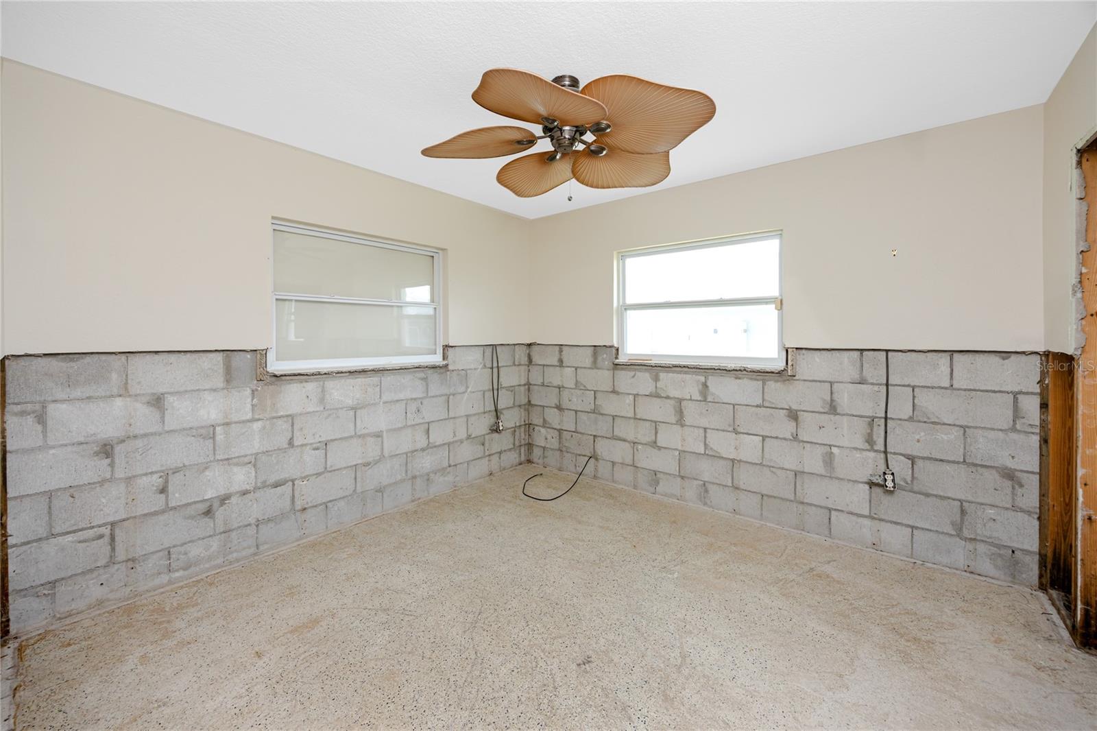 Image 24 of 45 For 123 9th Street