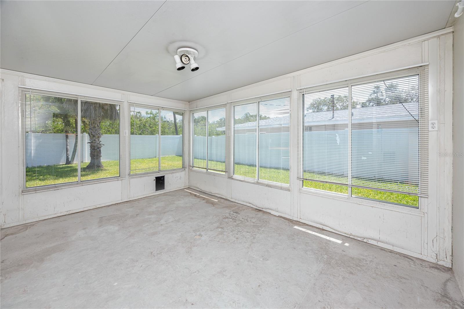 Image 31 of 45 For 123 9th Street