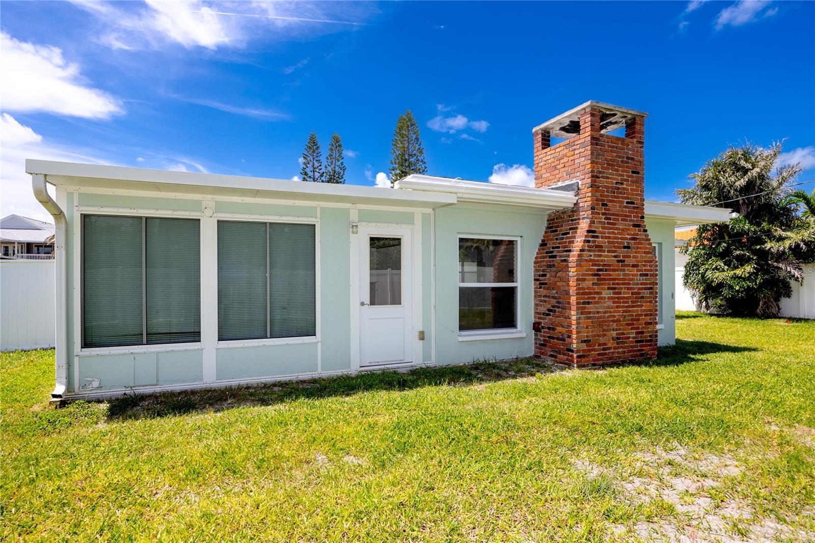 Image 42 of 45 For 123 9th Street