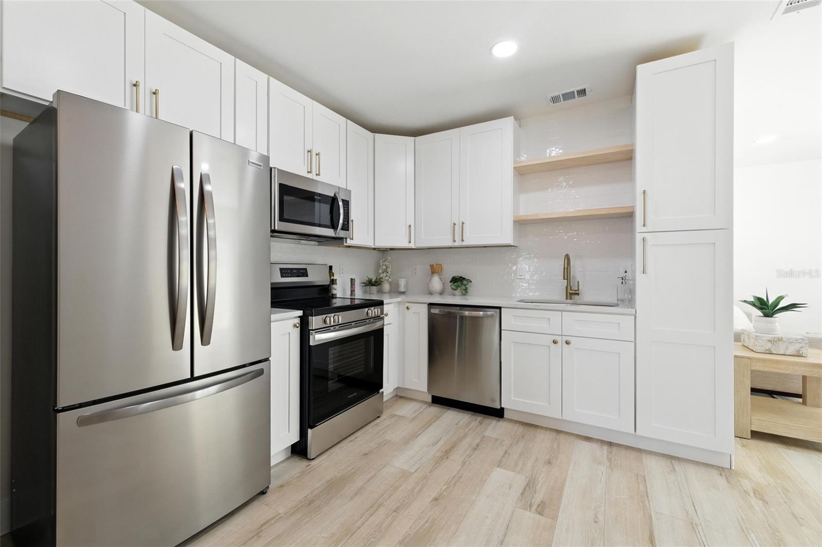 Image 4 of 28 For 6321 Harold Avenue