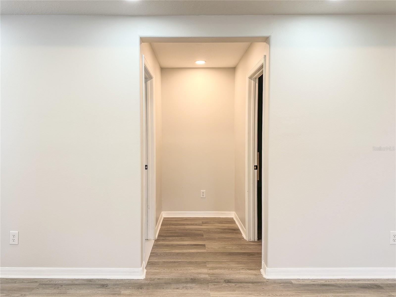 Image 31 of 75 For 7322 Bridgeview Drive