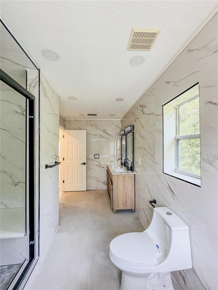 Image 36 of 75 For 7322 Bridgeview Drive