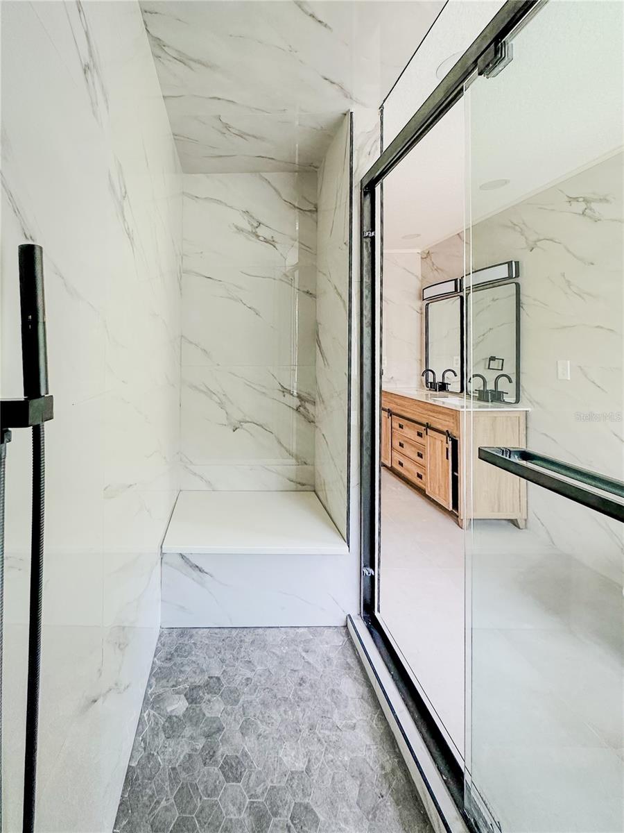 Image 38 of 75 For 7322 Bridgeview Drive