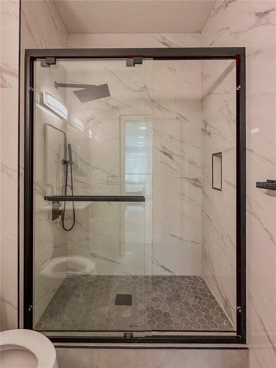 Image 60 of 75 For 7322 Bridgeview Drive