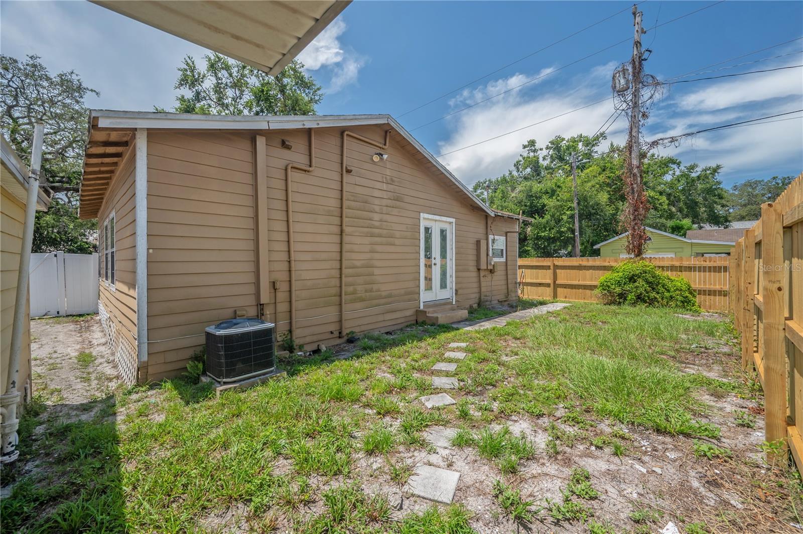 Image 25 of 28 For 1302 Louisiana Avenue