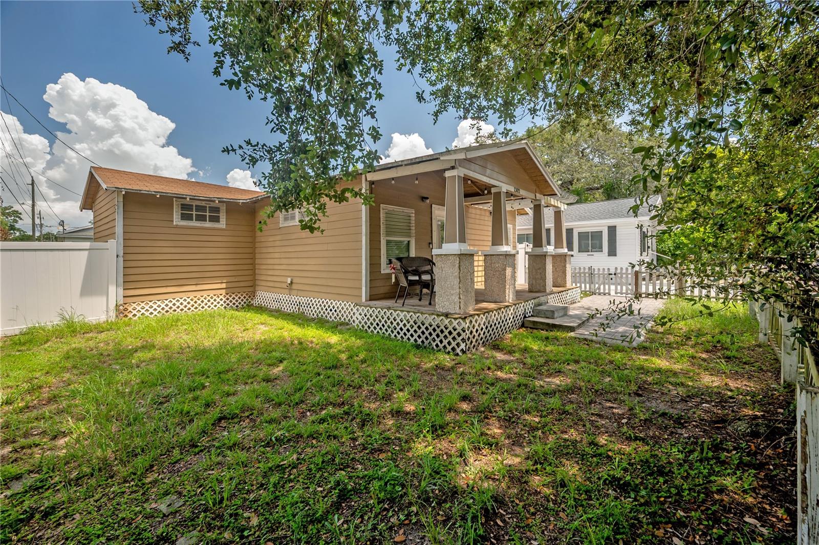 Image 3 of 28 For 1302 Louisiana Avenue