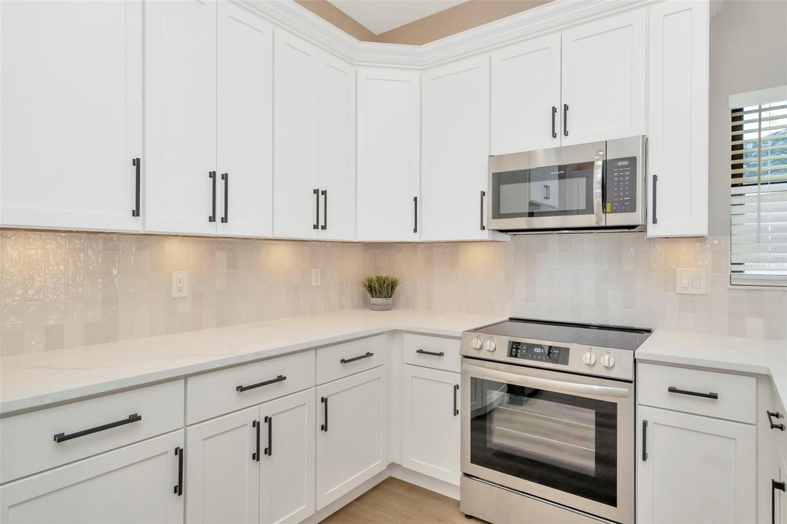 Image 15 of 51 For 10301 Bellwood Avenue
