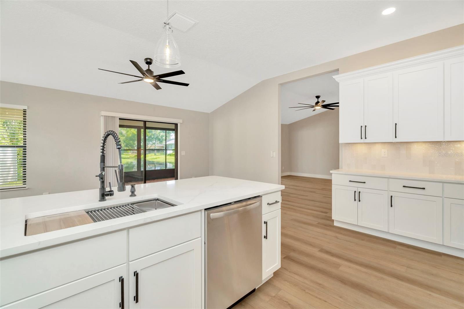 Image 18 of 51 For 10301 Bellwood Avenue