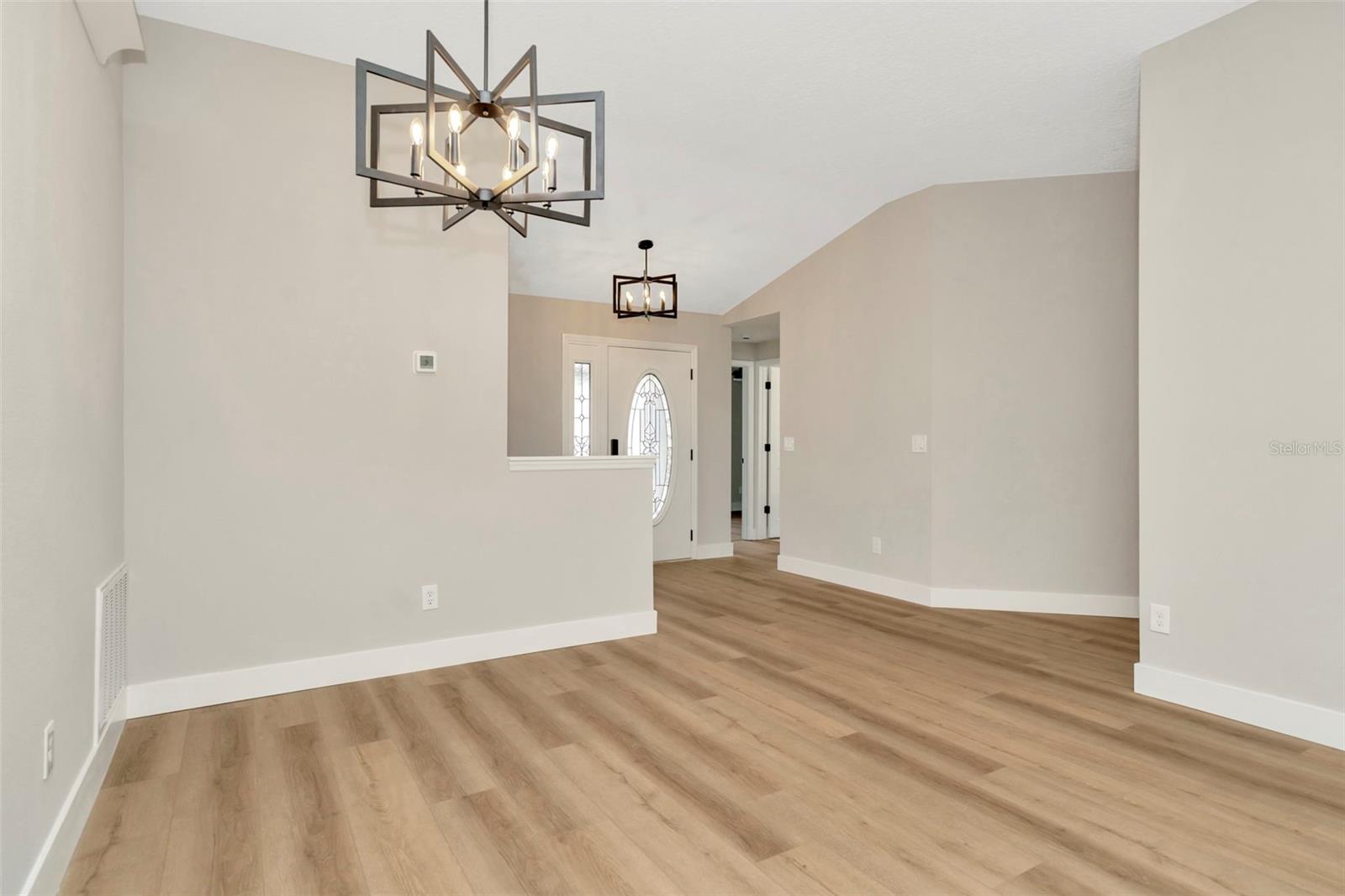 Image 25 of 51 For 10301 Bellwood Avenue