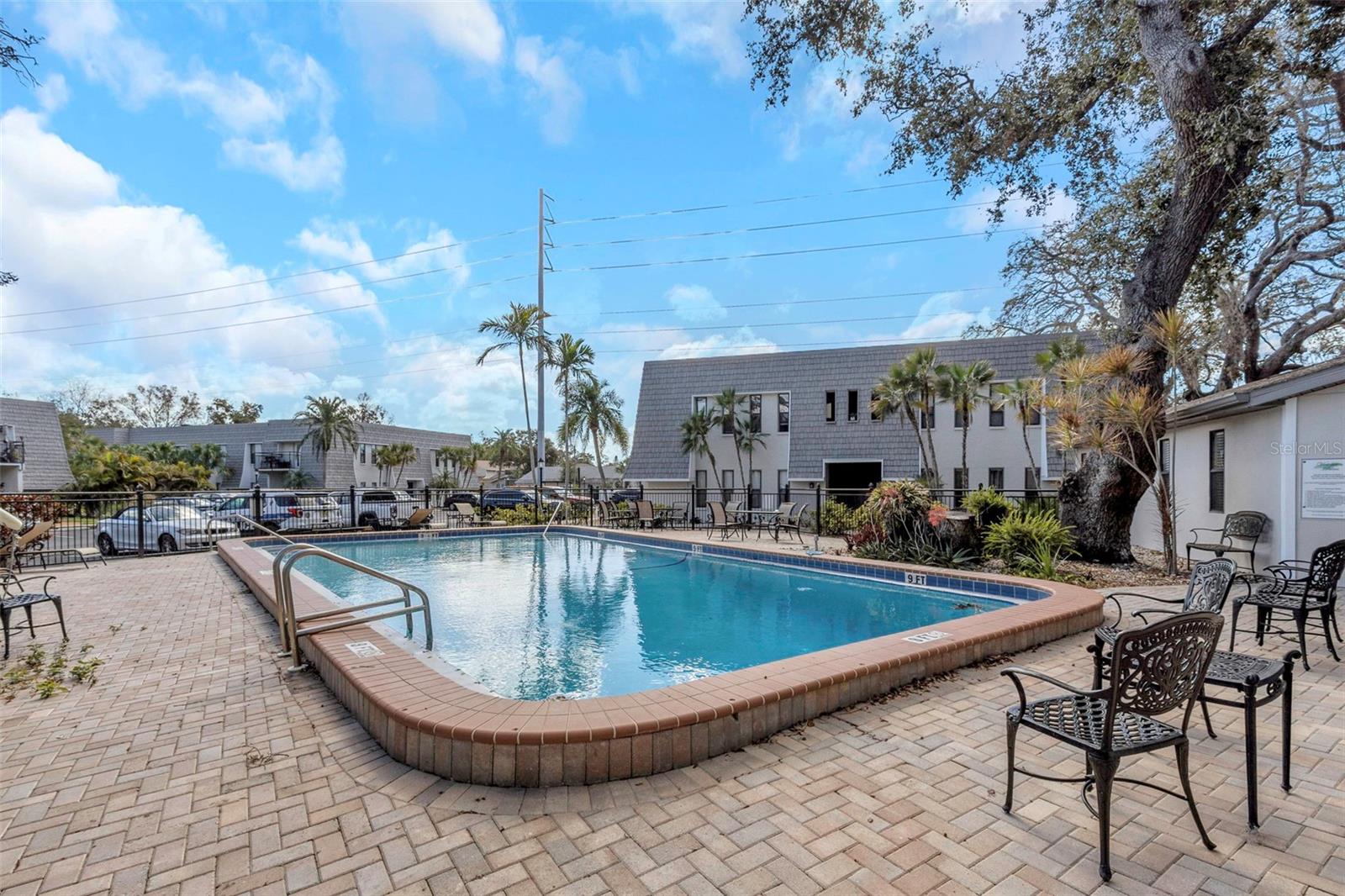 Image 11 of 22 For 712 Lyndhurst Street 301