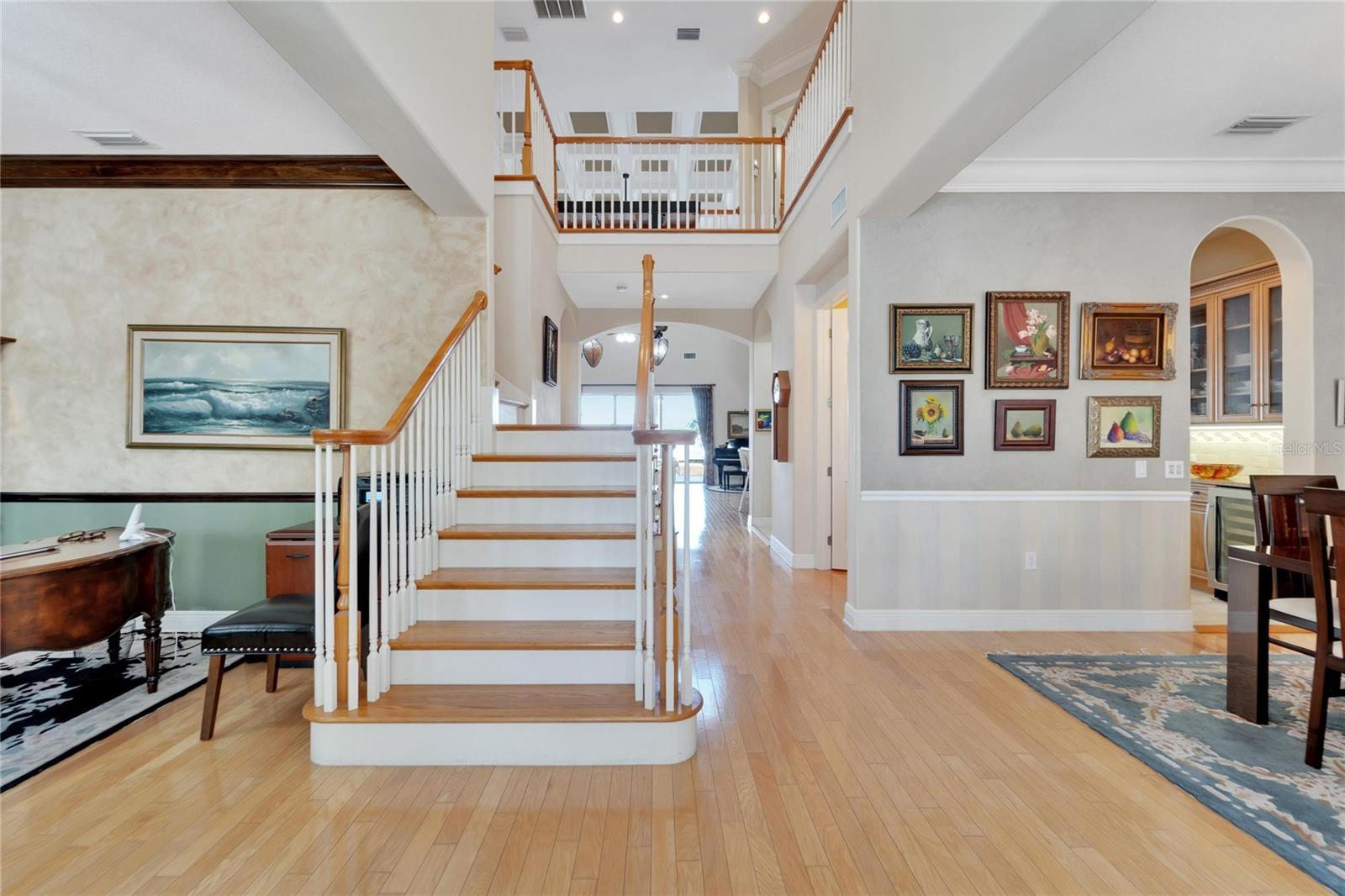 Image 37 of 92 For 517 Mirabay Boulevard