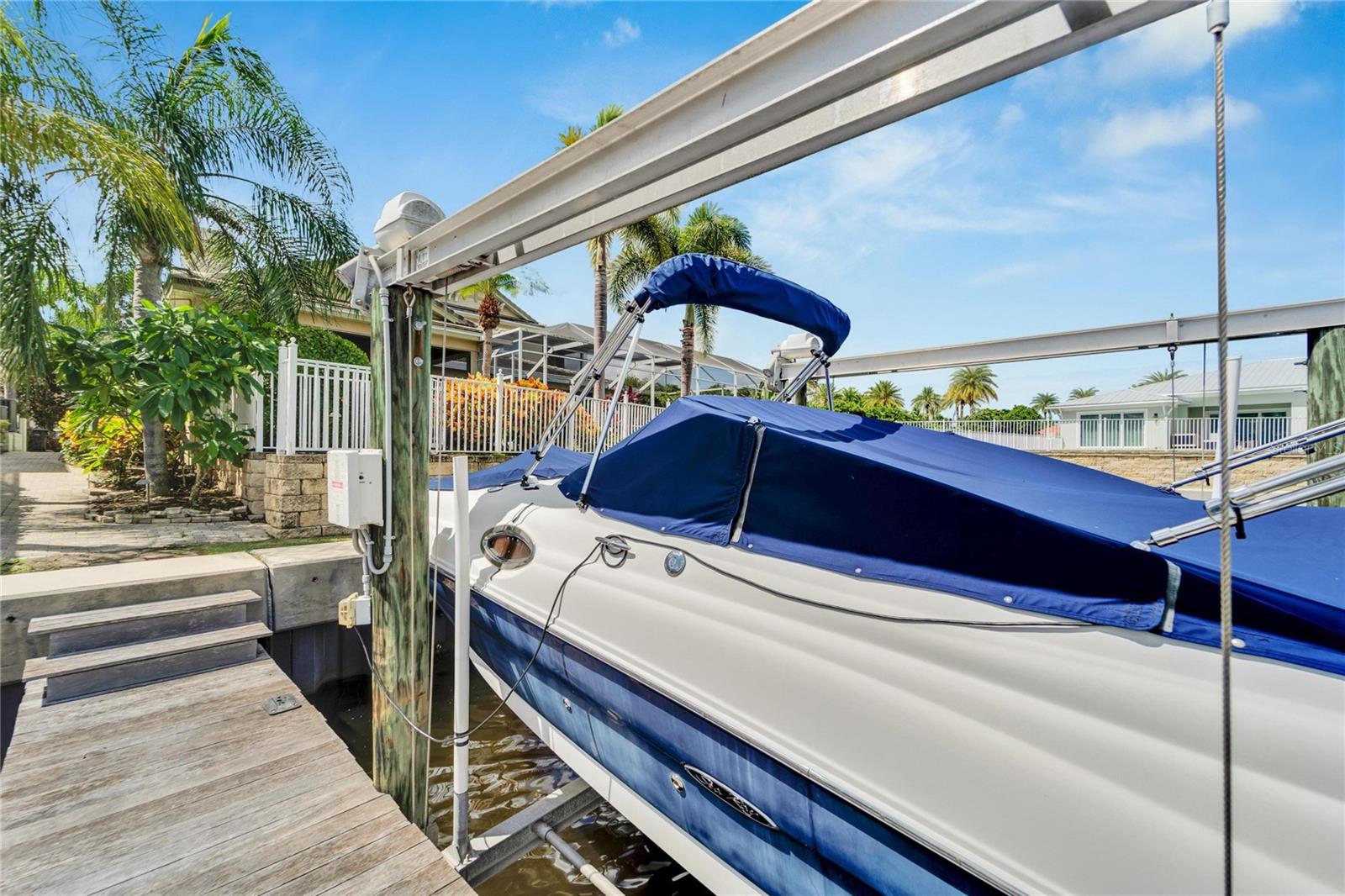 Image 4 of 92 For 517 Mirabay Boulevard