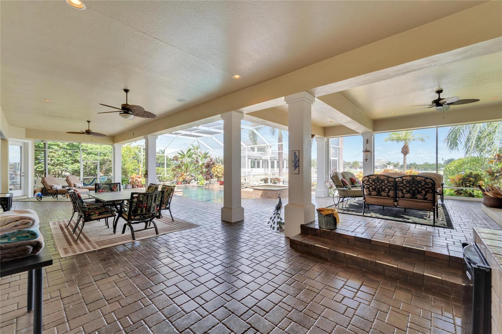 Image 62 of 92 For 517 Mirabay Boulevard