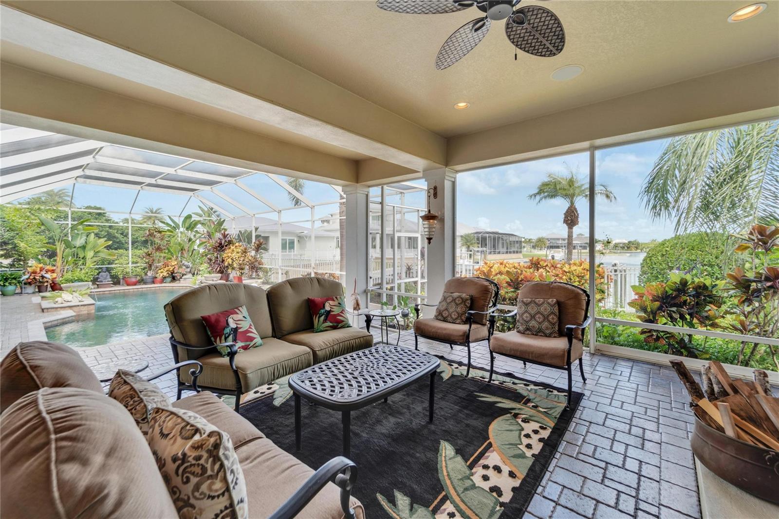 Image 70 of 92 For 517 Mirabay Boulevard