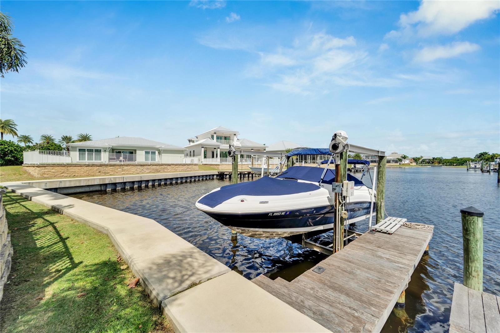 Image 77 of 92 For 517 Mirabay Boulevard