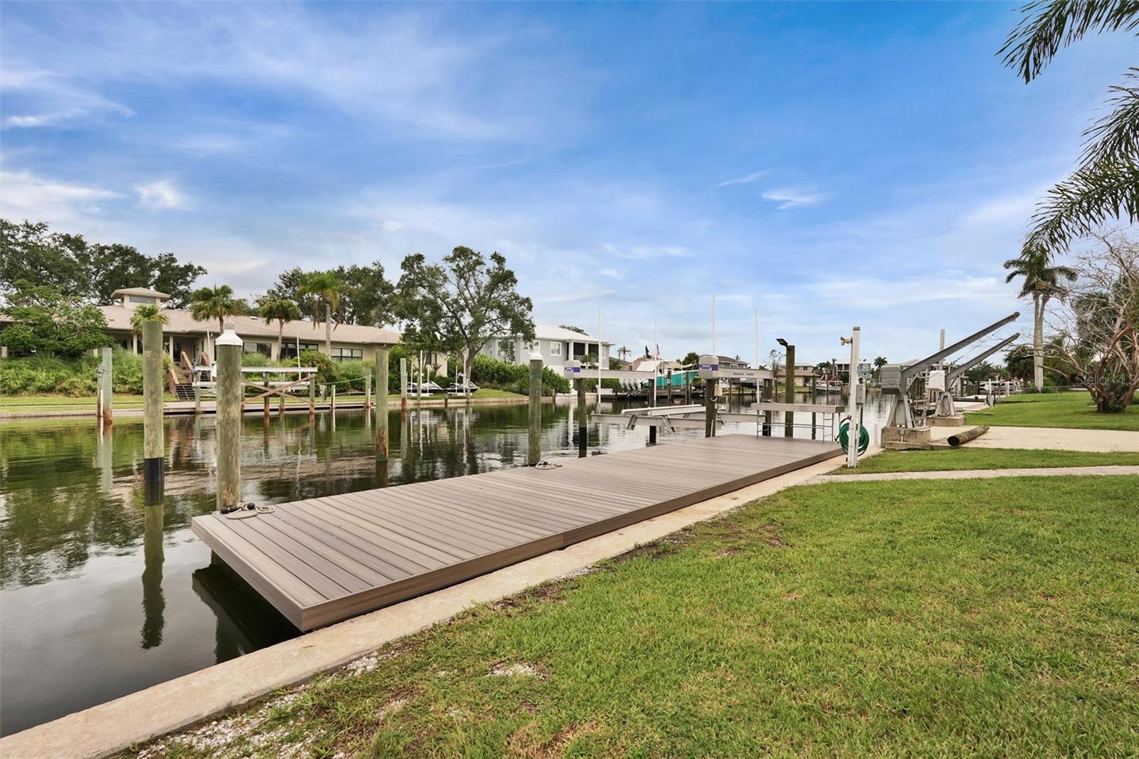 Image 13 of 56 For 5207 Palmetto Point Drive