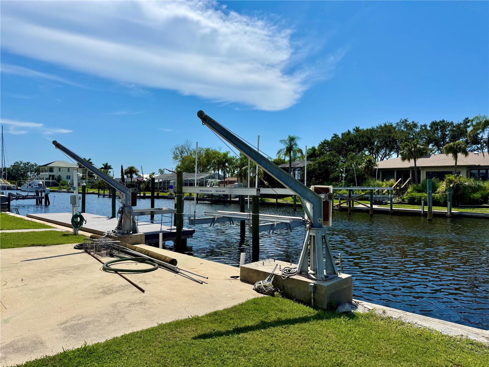Image 15 of 56 For 5207 Palmetto Point Drive