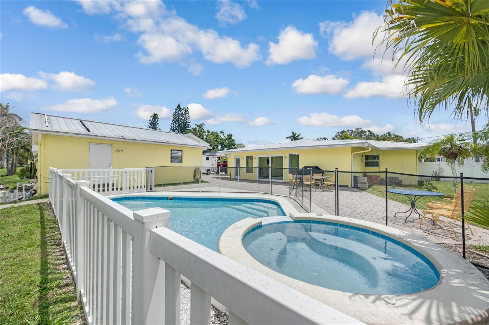 Image 63 of 97 For 5207 Palmetto Point Drive