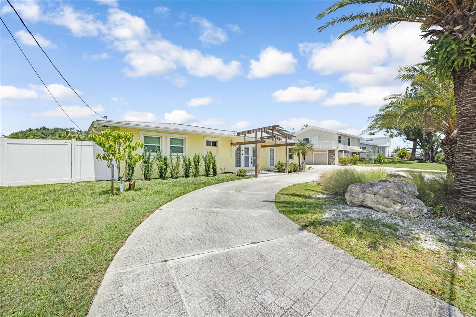 Image 75 of 97 For 5207 Palmetto Point Drive