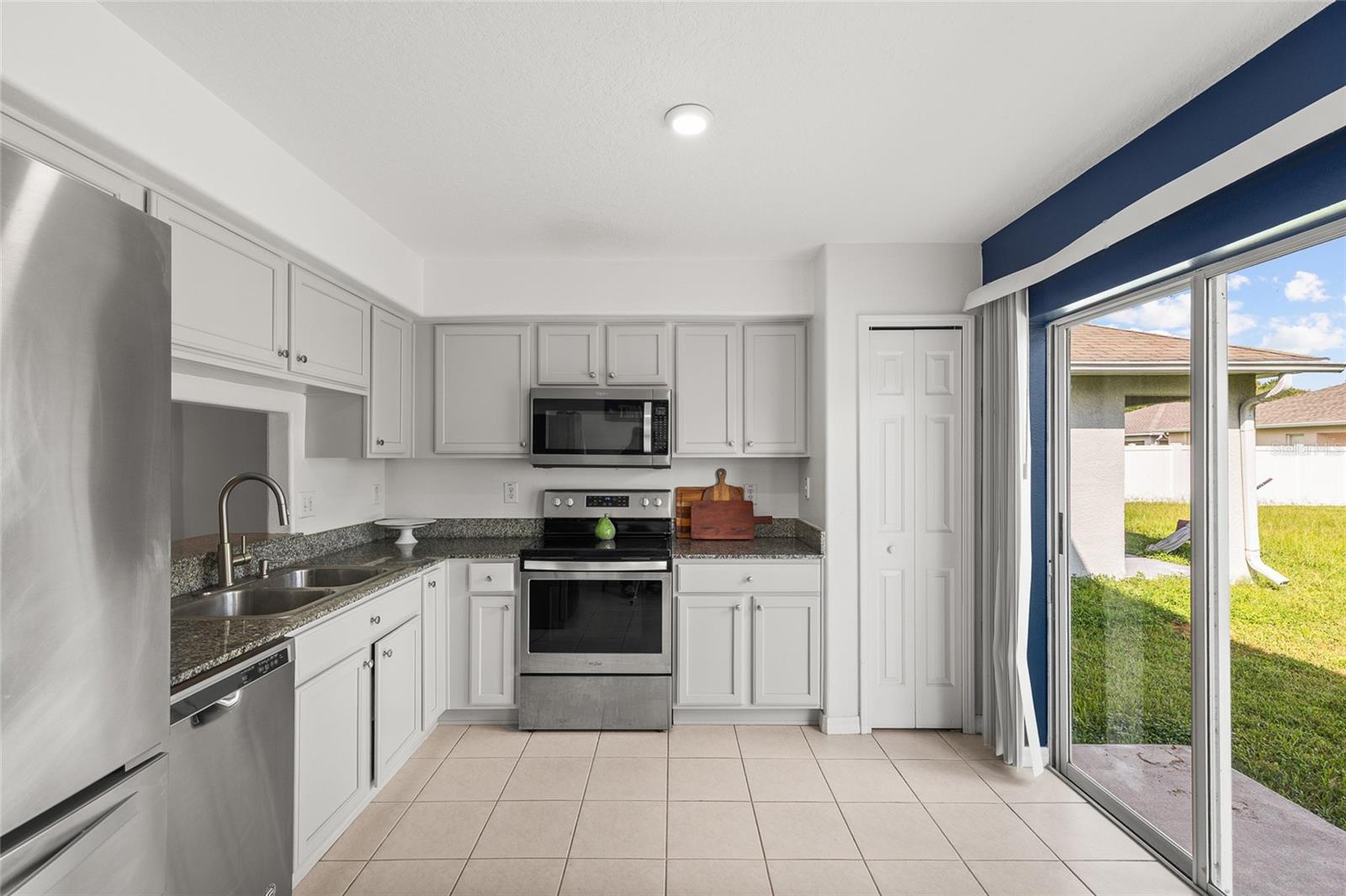 Image 4 of 37 For 25914 Crippen Drive