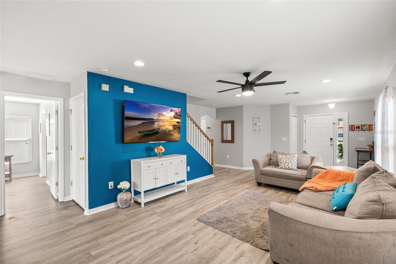 Image 8 of 37 For 25914 Crippen Drive
