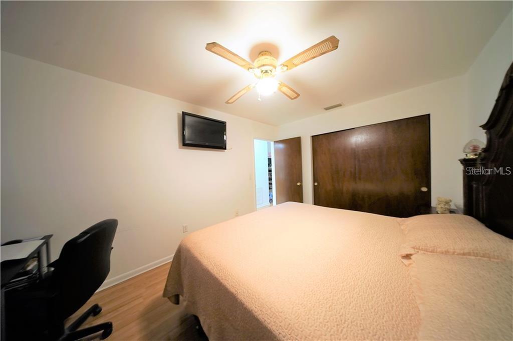 Image 8 of 28 For 5810 21st Street N 15